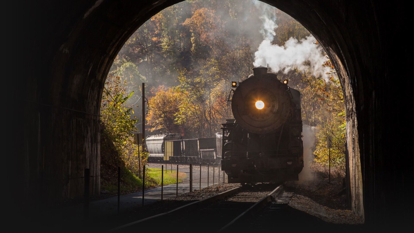 Locomotive-Tunnel_1920x1080.jpg